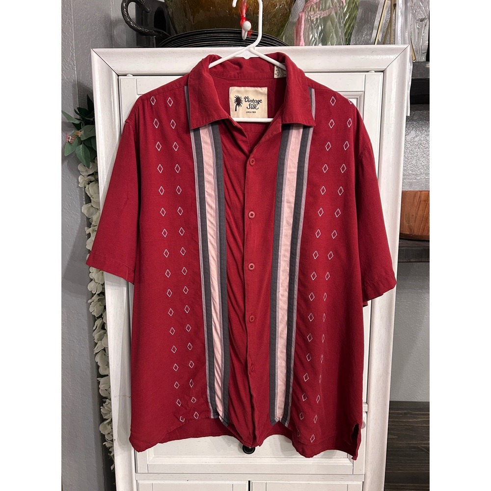 Vintage Silk Circa 1969 Mens Large Red Silk Embroidered Bowling Camp Shirt L